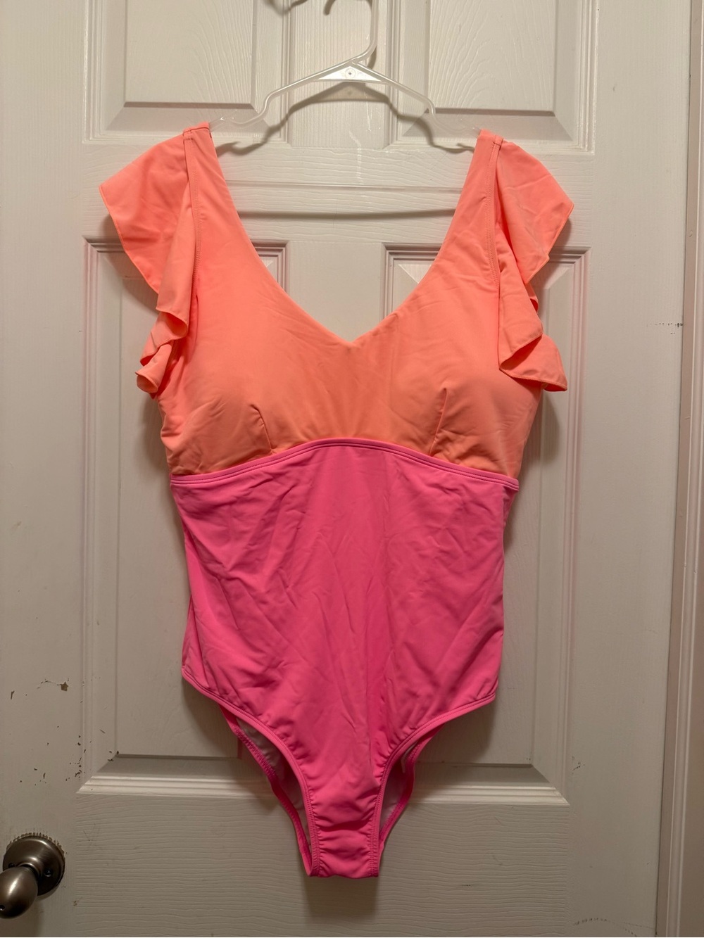 NWT Womens Two-Tone Pink & Coral One-Piece Swimsuit